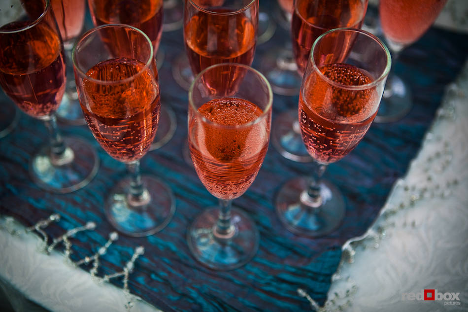 Beverages are served at the open house of Acalia and Foodz catering in Seattle. (Photography by Red Box Pictures)