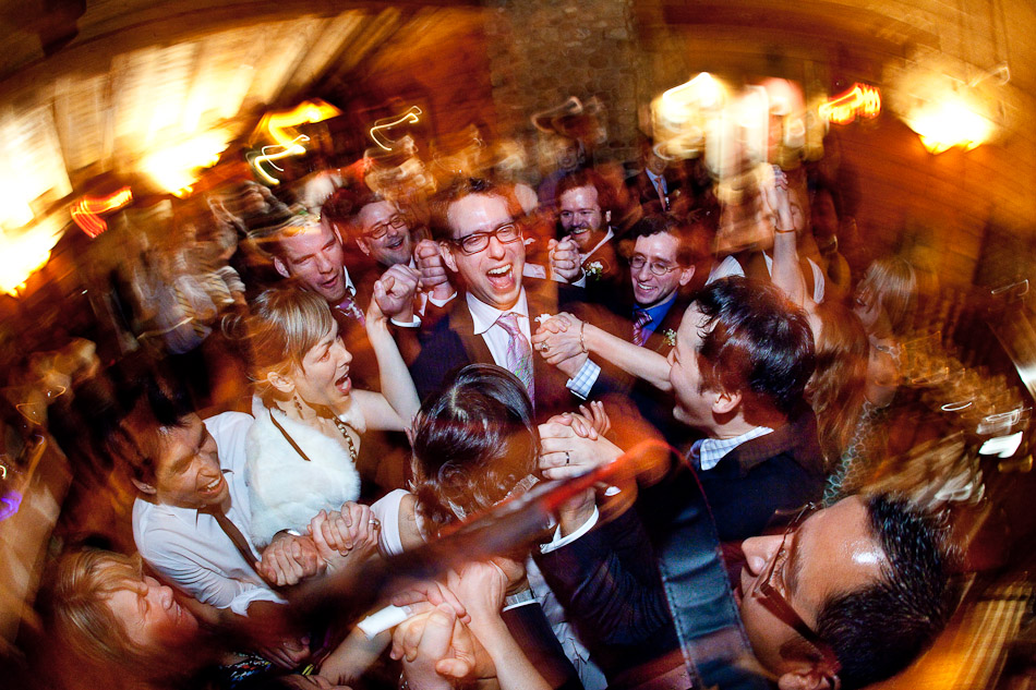 Steve and Karen are surrounded by their friends as they dance and celebrate during the reception at Emerald Lake Lodge in Yoho National Park, Canada. (Photo by Andy Rogers/Red Box Pictures)