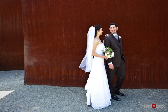 Laura and Nathan have their first look, or reveal, at the Sculpture Park in Seattle. (Photo by Dan DeLong/Red Box Pictures)