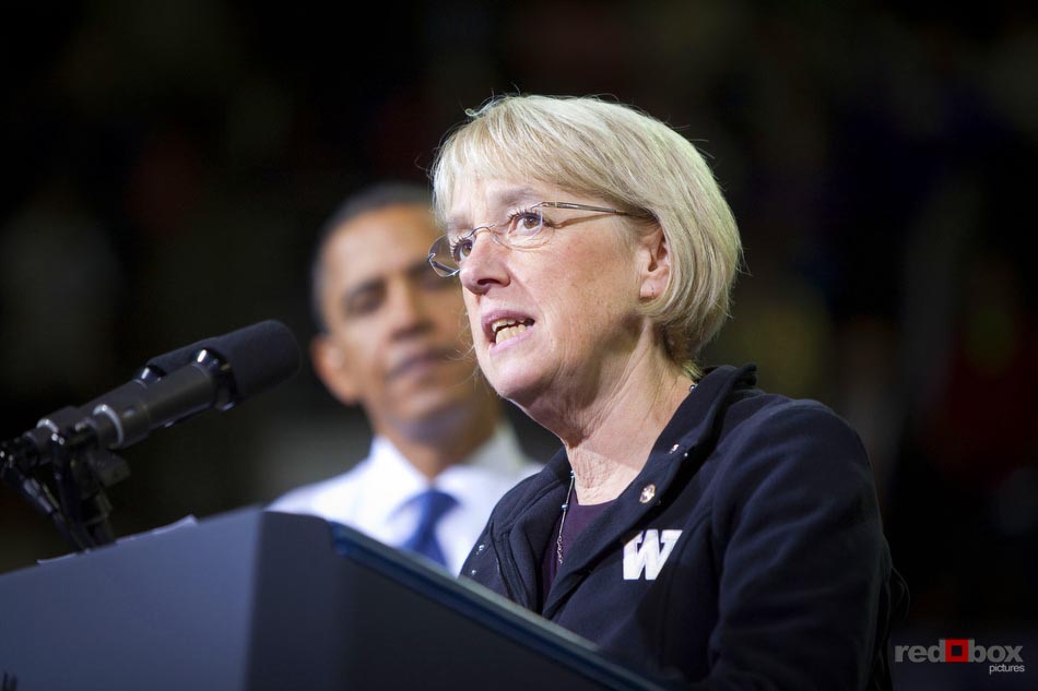 Senator Patty Murray speaks with President Obama behind her at the University of Washington on Thursday October 21, 2010. (Photography By Scott Eklund/Red Box Pictures/Seattle)