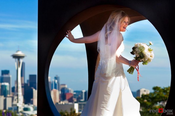 The bride at Kerry Park before her wedding at The Hall at Fauntleroy in Seattle, Washington. (Wedding Photographer Scott Eklund Red Box Pictures Seattle)