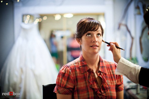 Suzy gets ready for her wedding to Michael at Kiana Lodge in Poulsbo, WA. (Photo by Dan DeLong/Red Box Pictures)