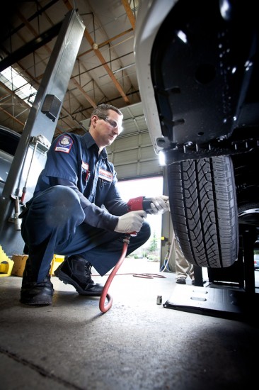 Costco Tire Center - Tire Change