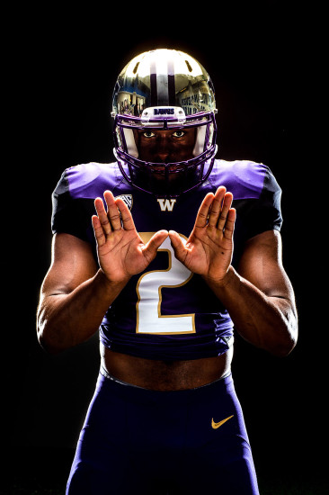 University of Washington Nike football uniforms unveiled to the players